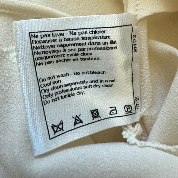 CHANEL women blouse size 40 FR or size 8 US Authentic Retail 3800$ - Picture 15 of 16